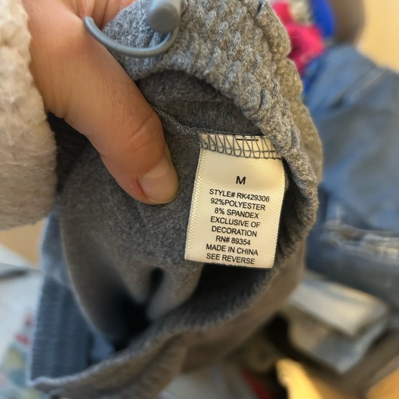 No Comment Gray Cargo Sweatpants - Picture 4 of 4